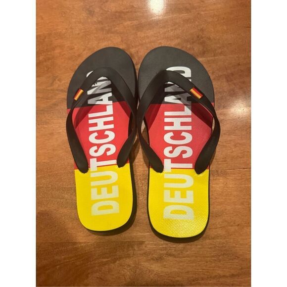 Woman’s new Germany Deutschland flip flops size 8/9 - Picture 2 of 5